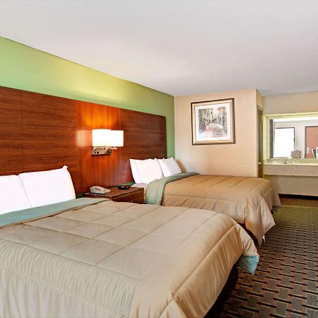 Days Inn Conover/Hickory Esterno foto