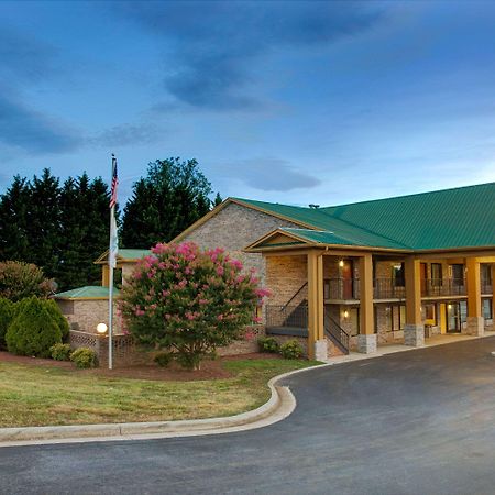 Days Inn Conover/Hickory Esterno foto