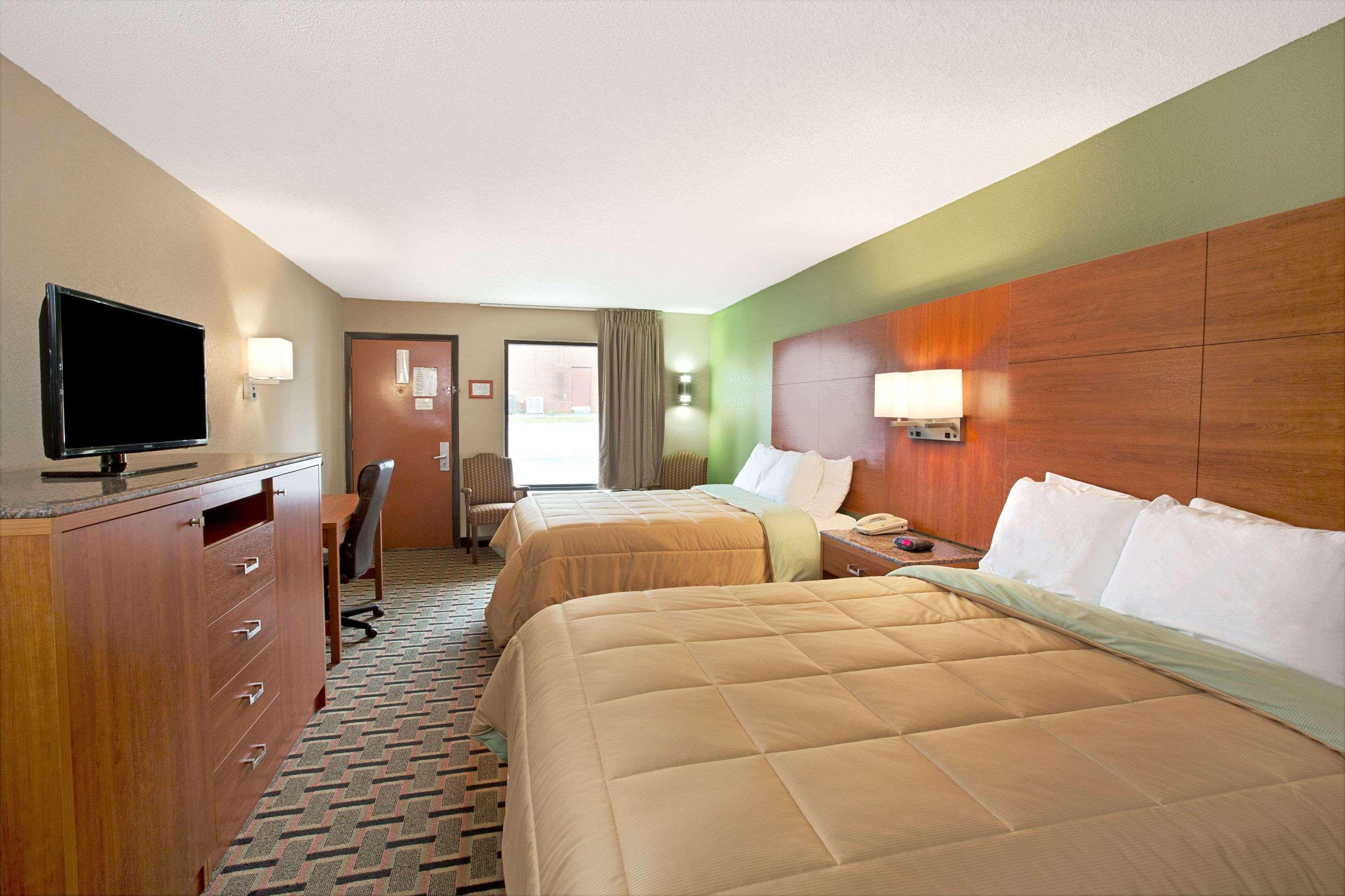 Days Inn Conover/Hickory Esterno foto