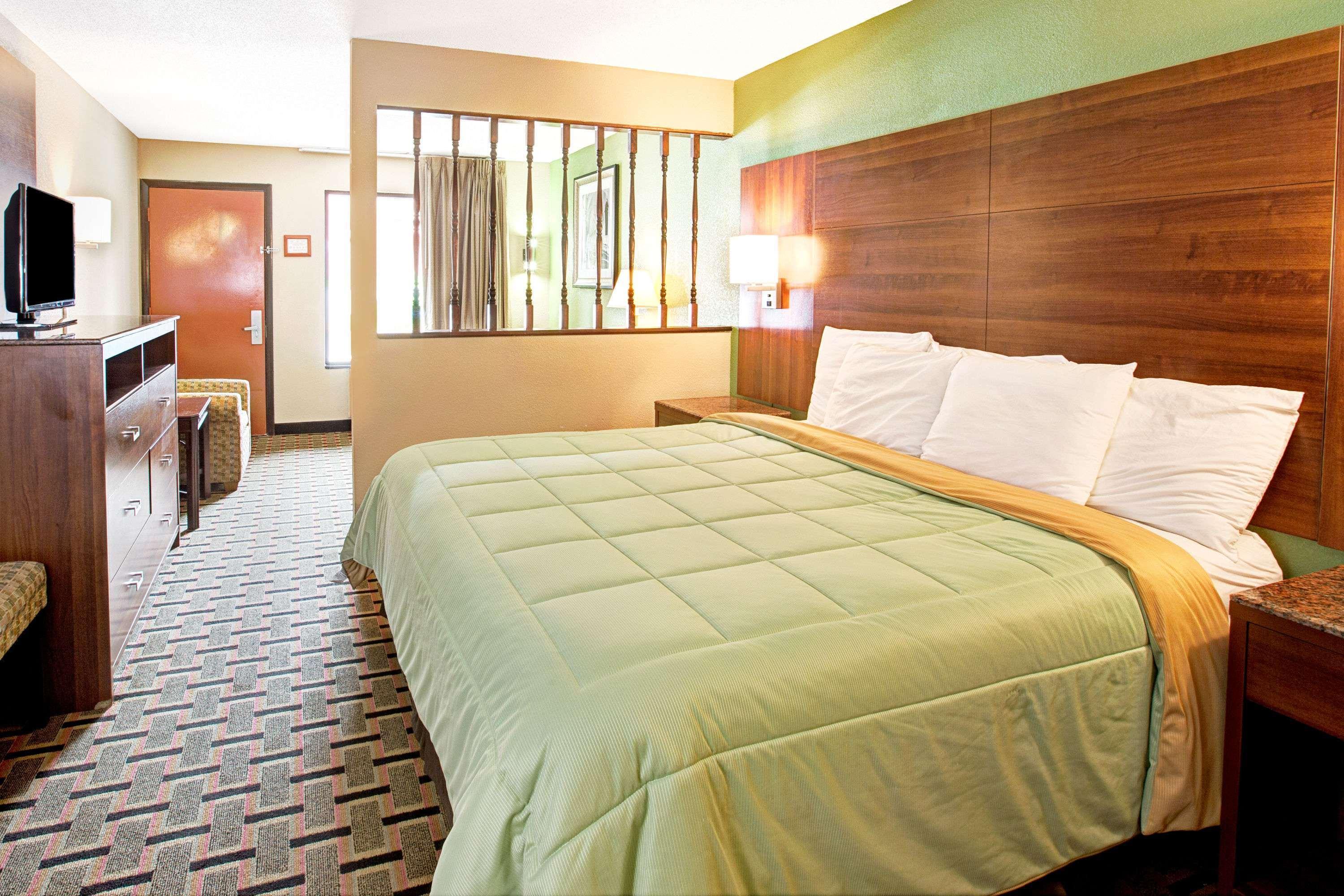 Days Inn Conover/Hickory Esterno foto