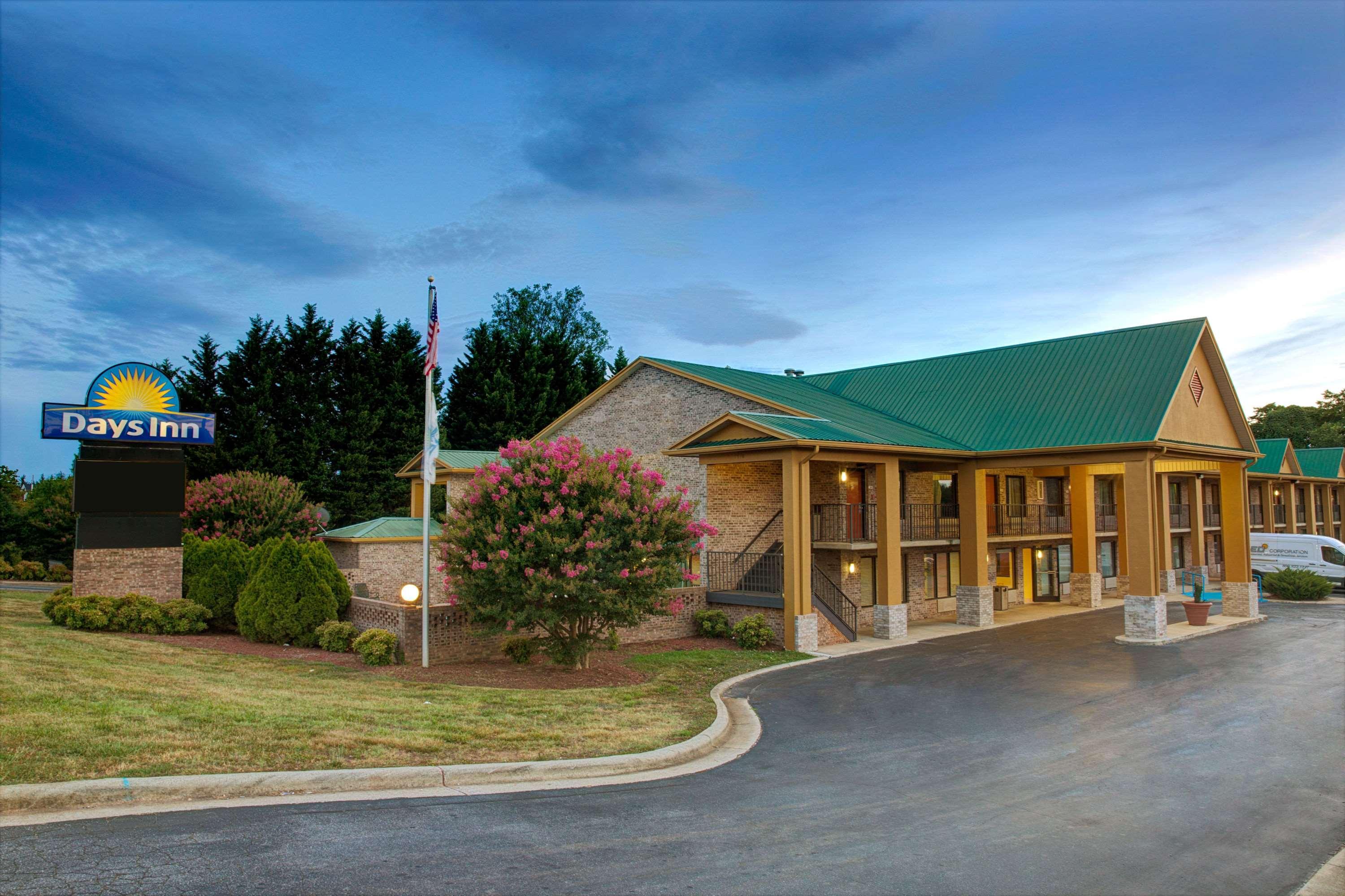 Days Inn Conover/Hickory Esterno foto