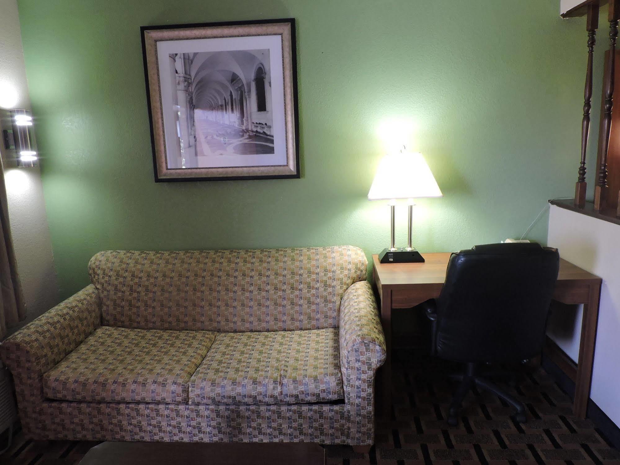 Days Inn Conover/Hickory Esterno foto