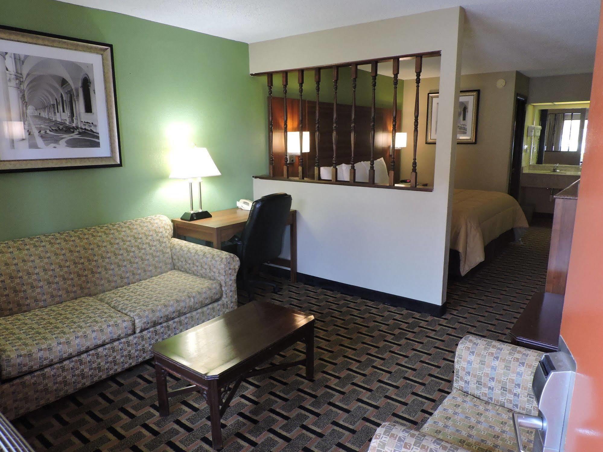 Days Inn Conover/Hickory Esterno foto