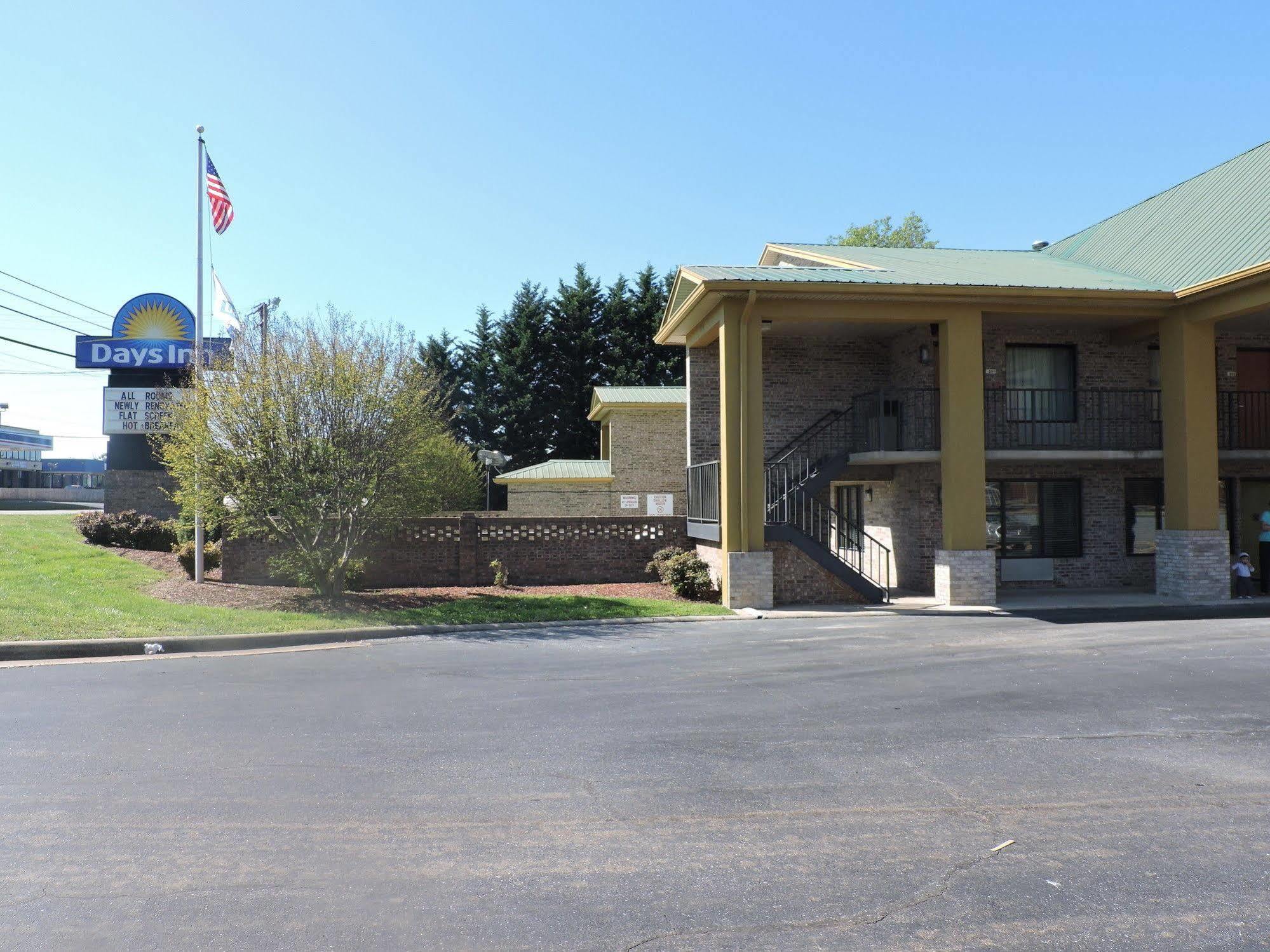 Days Inn Conover/Hickory Esterno foto